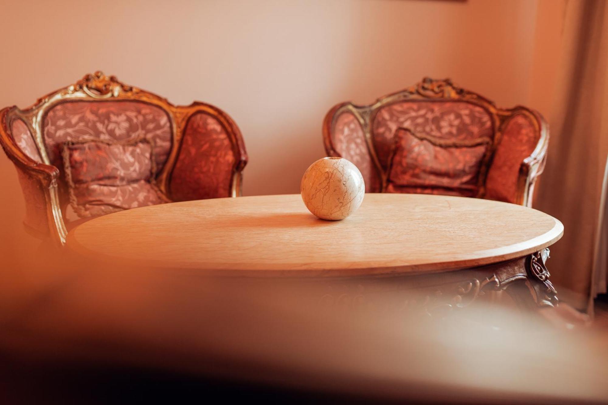 Hotel Ambasada Boleslawiec โบเลสวาเวียส ภายนอก รูปภาพ
