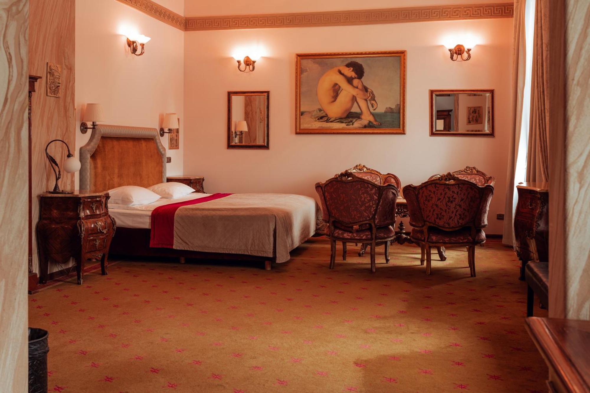 Hotel Ambasada Boleslawiec โบเลสวาเวียส ภายนอก รูปภาพ