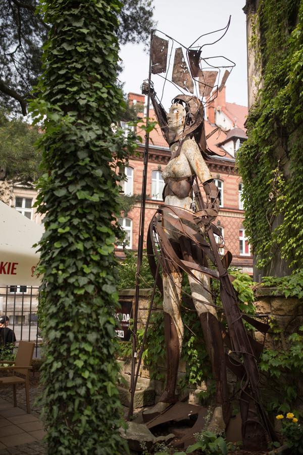 Hotel Ambasada Boleslawiec โบเลสวาเวียส ภายนอก รูปภาพ