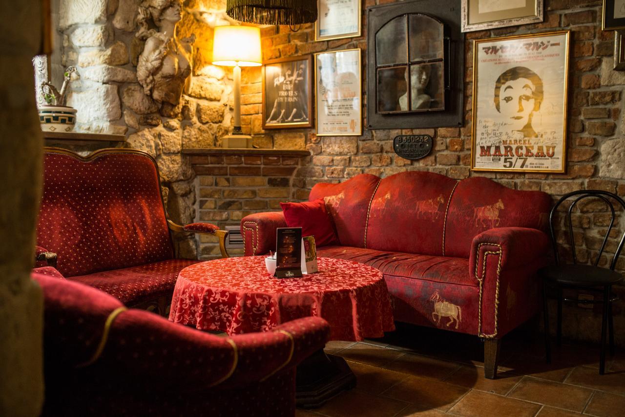 Hotel Ambasada Boleslawiec โบเลสวาเวียส ภายนอก รูปภาพ